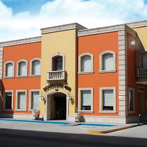 Hotel Plaza Las Quintas